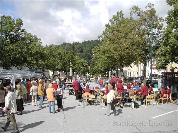 2006_08_13 Pfarrfrühschoppen (3)